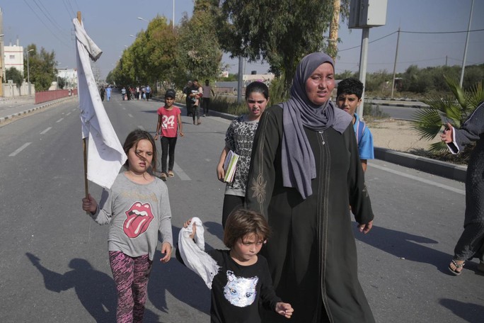 WHO nói về những ca phẫu thuật không thuốc mê ở Gaza - Ảnh 2.