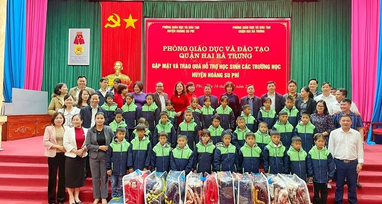 Hỗ trợ dạy tiếng Anh trực tuyến cho học sinh Hà Giang