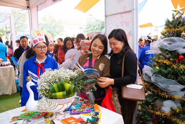 Học sinh hào hứng vận dụng kiến thức Toán được học vào kinh doanh - Ảnh 2.