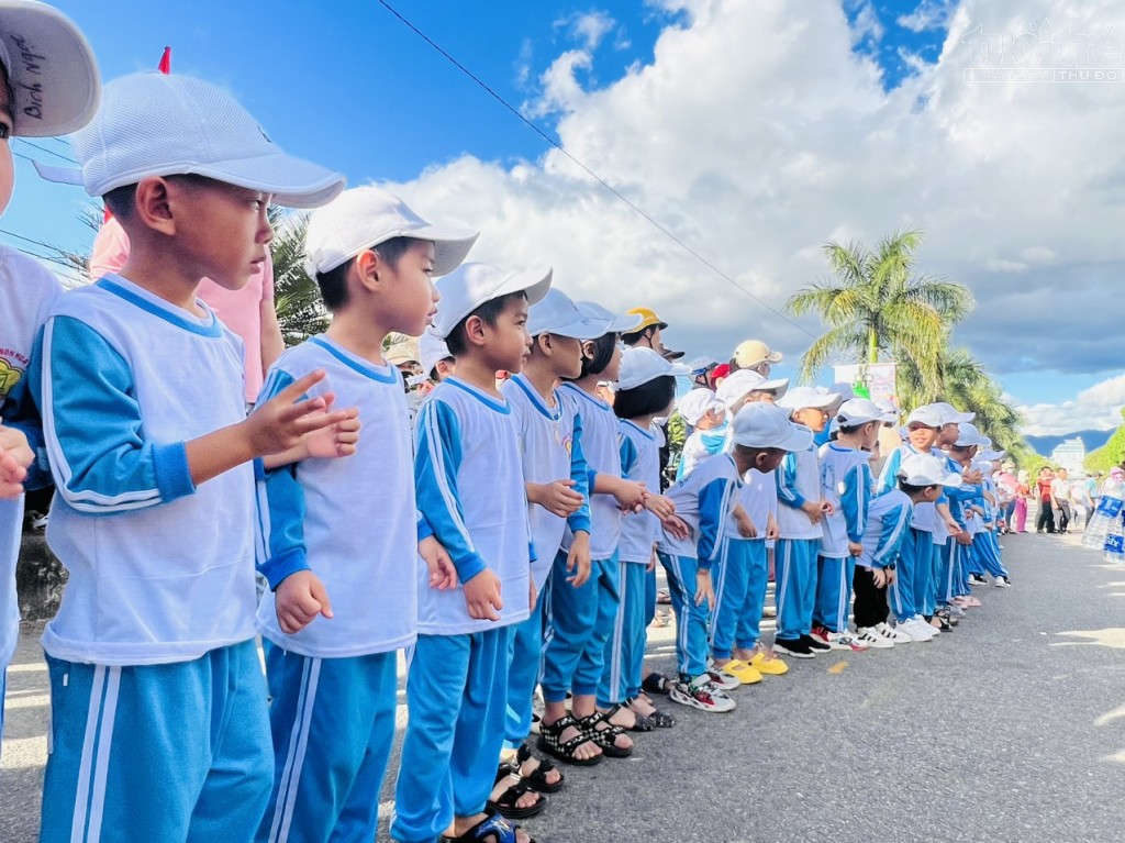 Tưng bừng khai mạc Lễ hội “Ngọc Hồi - Tam biên hội tụ”