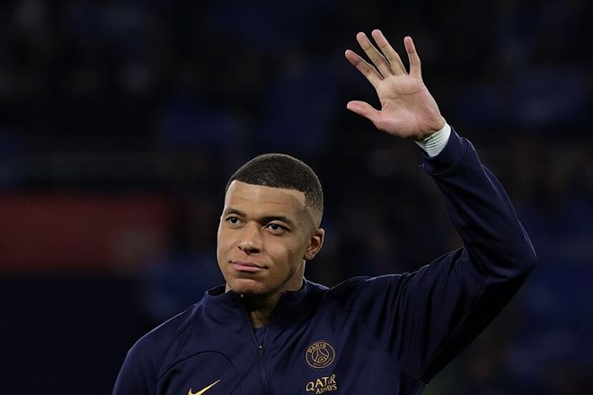 Mbappe tuyên bố chia tay PSG vào cuối mùa 2023-2024