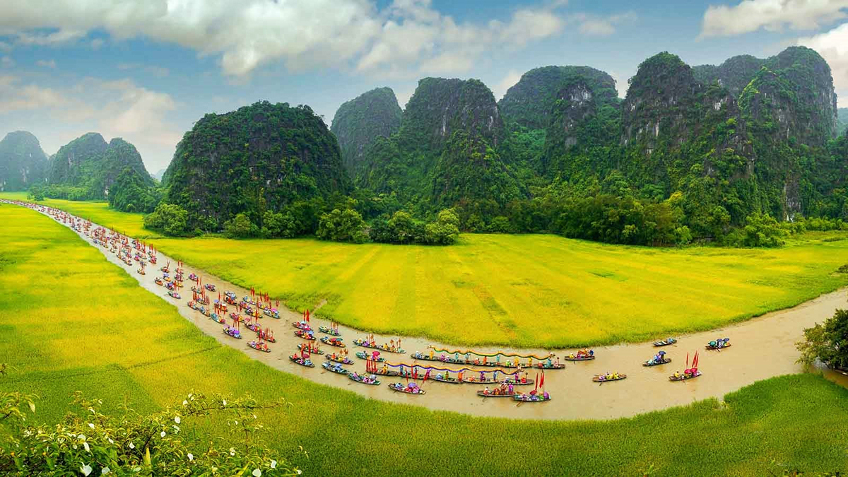 Lễ hội Tam Cốc (Ninh Bình). Nguồn: nhiepanhdoisong.vn