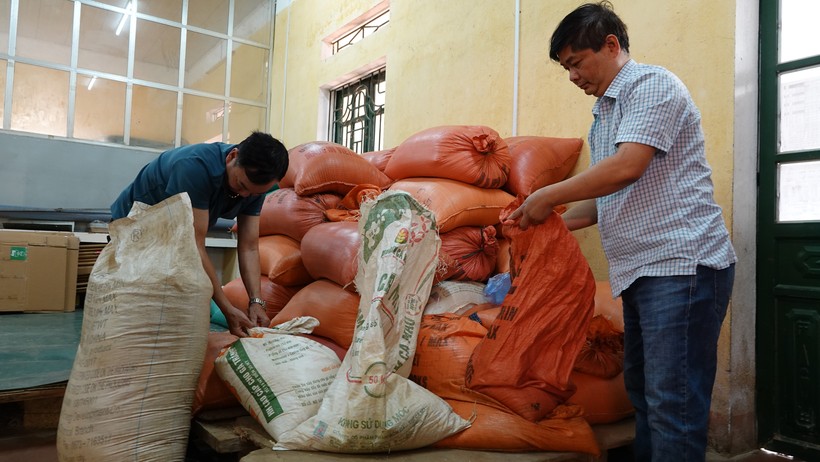 Nhờ vay gạo mà học sinh bán trú vẫn đảm bảo bữa ăn hàng ngày.