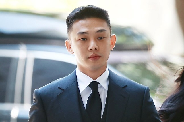 Ảnh đế Yoo Ah In bị trầm cảm nặng, mất ngủ và từng muốn chết