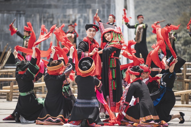 Tìm cách thúc đẩy phát triển công nghiệp văn hÓA Việt Nam (*): Lấy văn hóa bản địa làm cốt lõi- Ảnh 2.