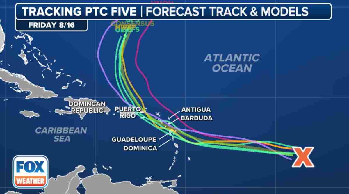 Các mô hình dự báo đường đi của bão số 5. Ảnh: NHC/Fox Weather