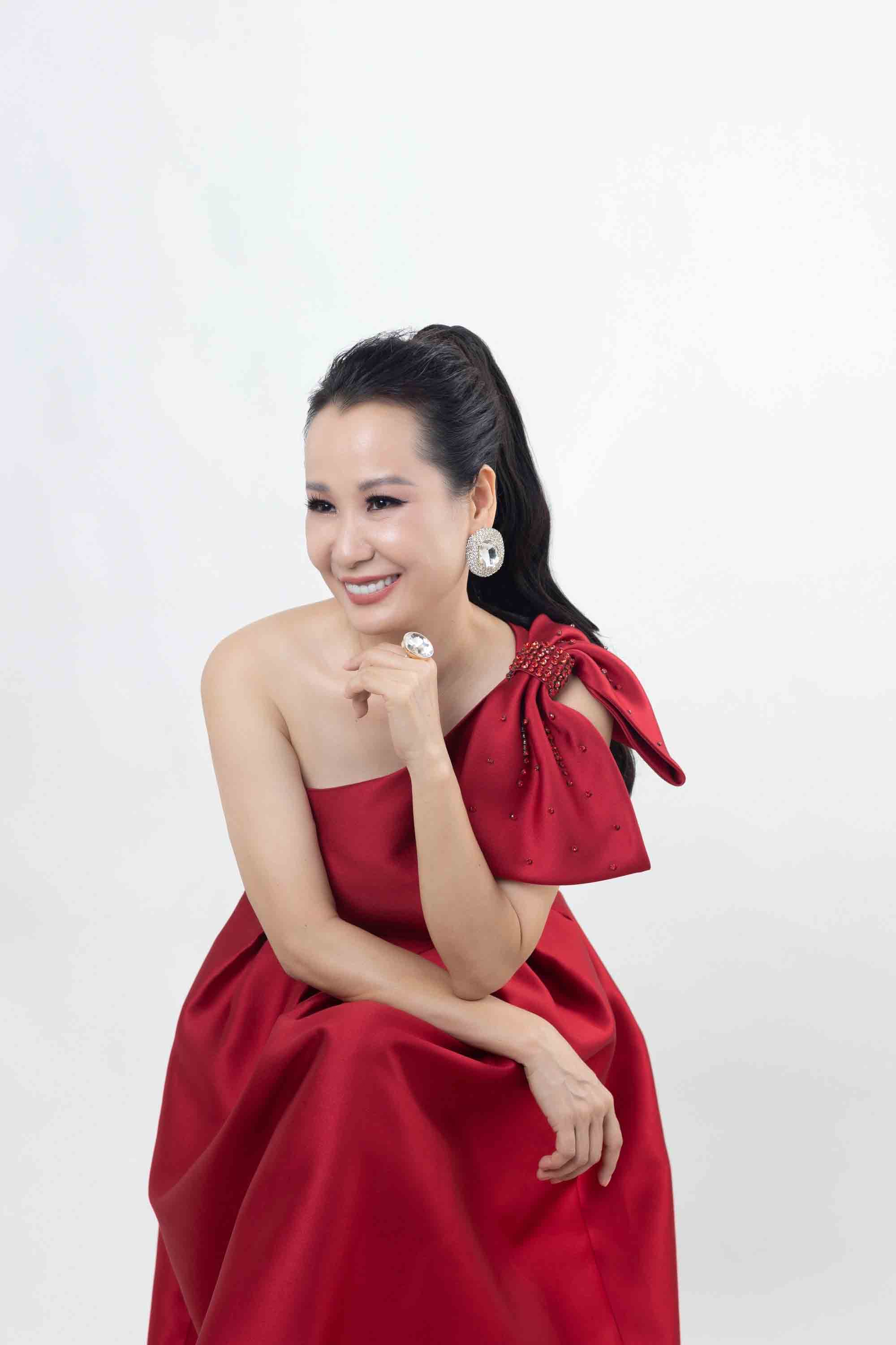 Ca khúc “Hà Nội 12 mùa hoa” đã gắn liền với tên tuổi của nhạc sĩ Giáng Son. Ảnh: Nhân vật cung cấp.