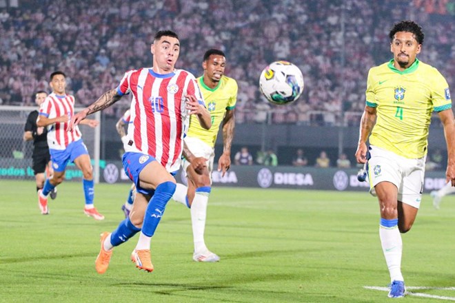 Lịch thi đấu bóng đá 10.10: Chile vs Brazil