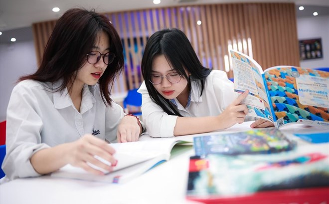 Nhiều học sinh luyện IELTS để tăng cơ hội trúng tuyển đại học top đầu