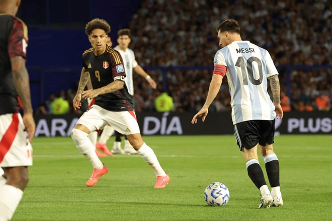 Messi kiến tạo, Argentina thắng tối thiểu Peru