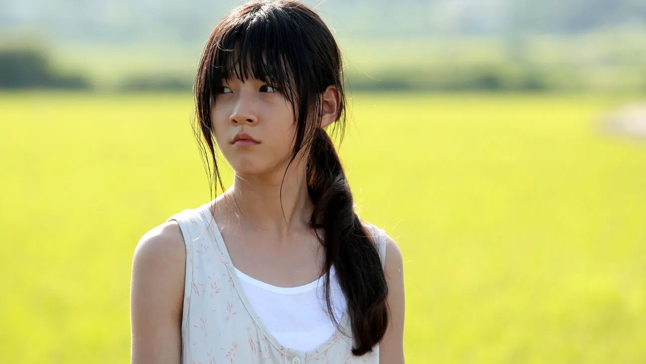 Kim Sae Ron trong phim điện ảnh “A Girl at My Door” ra mắt tháng 5.2014. Ảnh: Naver