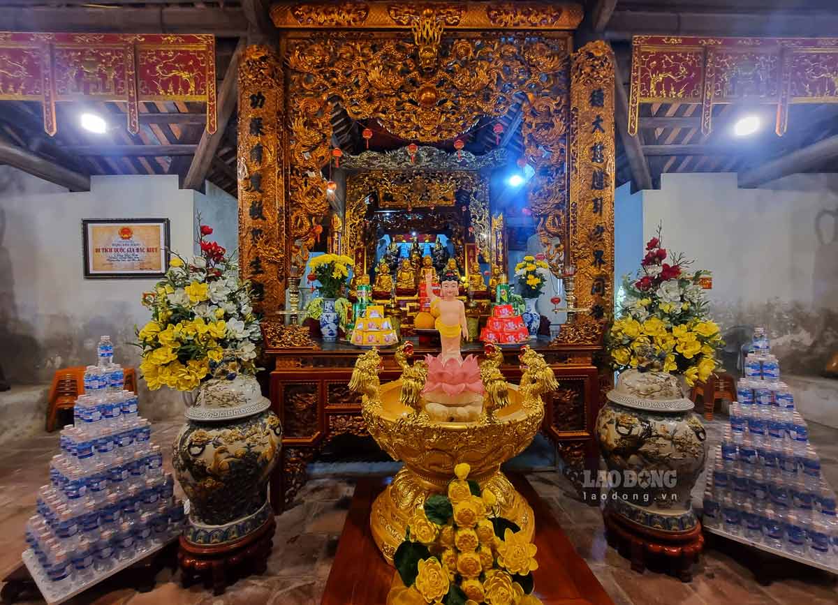 Khu Tam Bảo thờ Phật (Tổ Đường) ở chùa Long Đọi Sơn. Ảnh: Hà Vi
