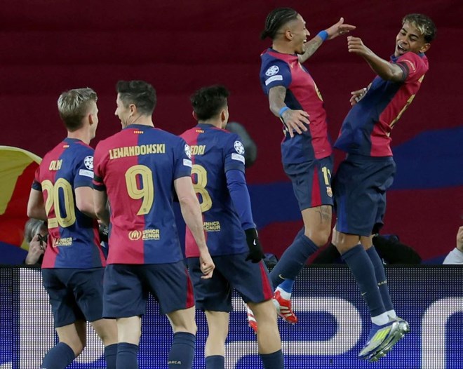 Barcelona vào tứ kết Champions League sau khi thắng Benfica