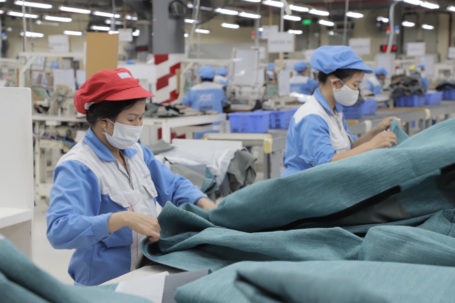 TP. Hà Nội quyết tâm đạt mục tiêu tăng trưởng GRDP năm 2025 đạt 8% trở lên