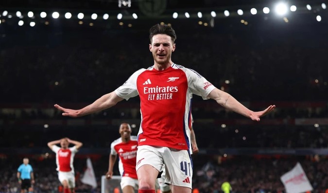 declan rice toa sang arsenal de bep real madrid o champion league hinh 1