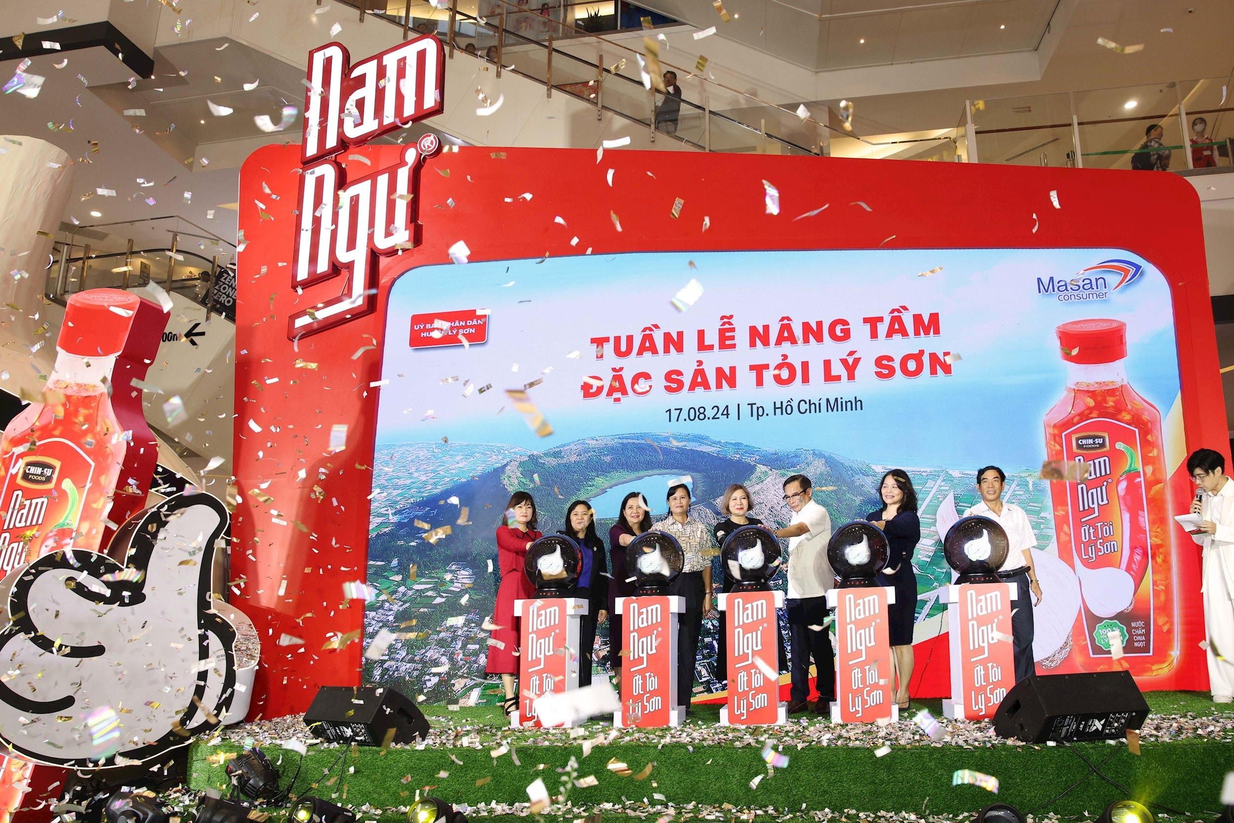 Sự đồng hành của Nam Ngư cùng bà con nông dân góp phần nâng tầm giá trị đặc sản tỏi Lý Sơn