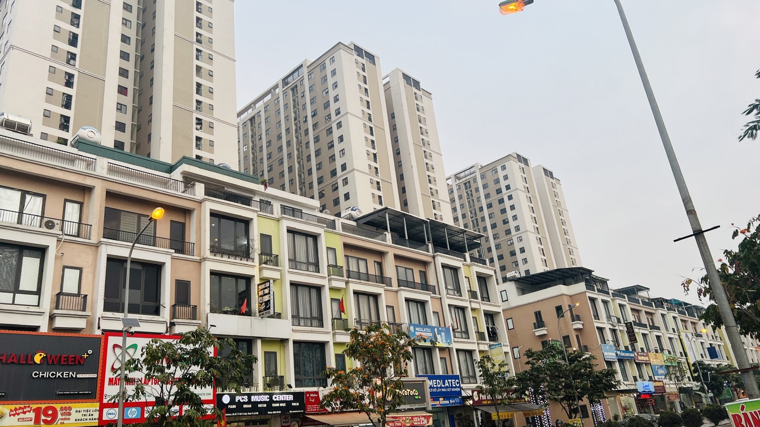 Giá nhà ở xã hội hiện được kiểm soát bằng định mức lợi nhuận 10%. Ảnh: Thu Hiền