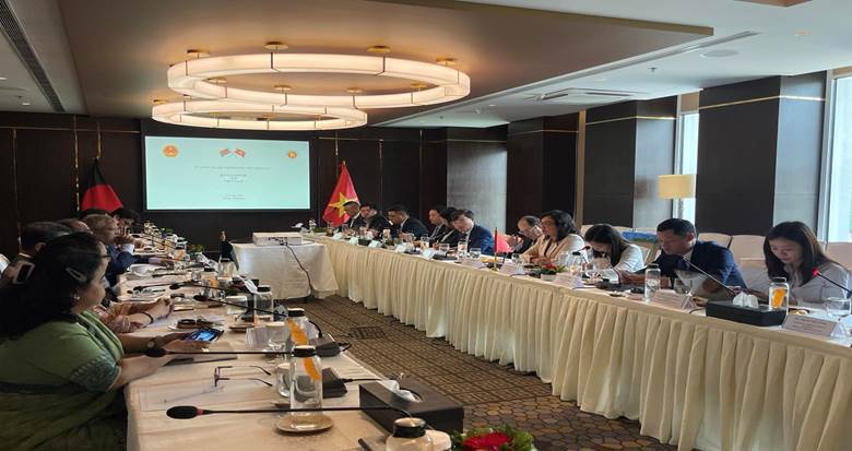 Việt Nam khẳng định sẽ tiếp tục chủ động thúc đẩy các lĩnh vực hợp tác như nông sản, sản phẩm Halal, vật liệu xây dựng và logistics với Bangladesh.