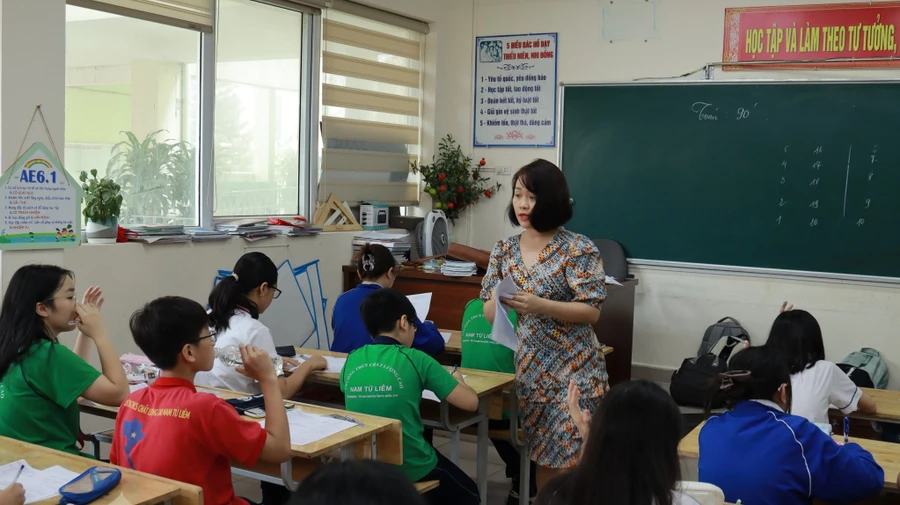 Giờ học tại Trường THCS Nam Từ Liêm (Hà Nội).