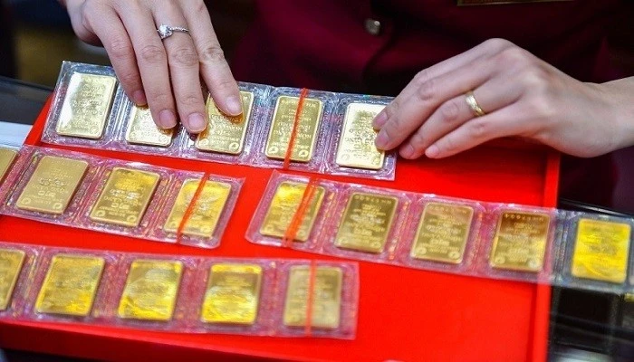 Giá vàng đầu tuần 19/5 trong nước ổn định khi thế giới đi ngang