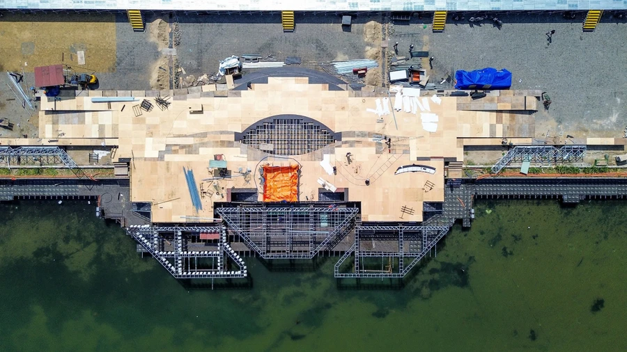 Sân khấu DIFF 2025 nhìn từ trên cao.