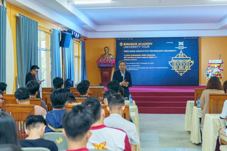 MIT Uni. thường xuyên tổ chức các buổi Talkshow và Workshop liên quan đến AI, Blockchain,…