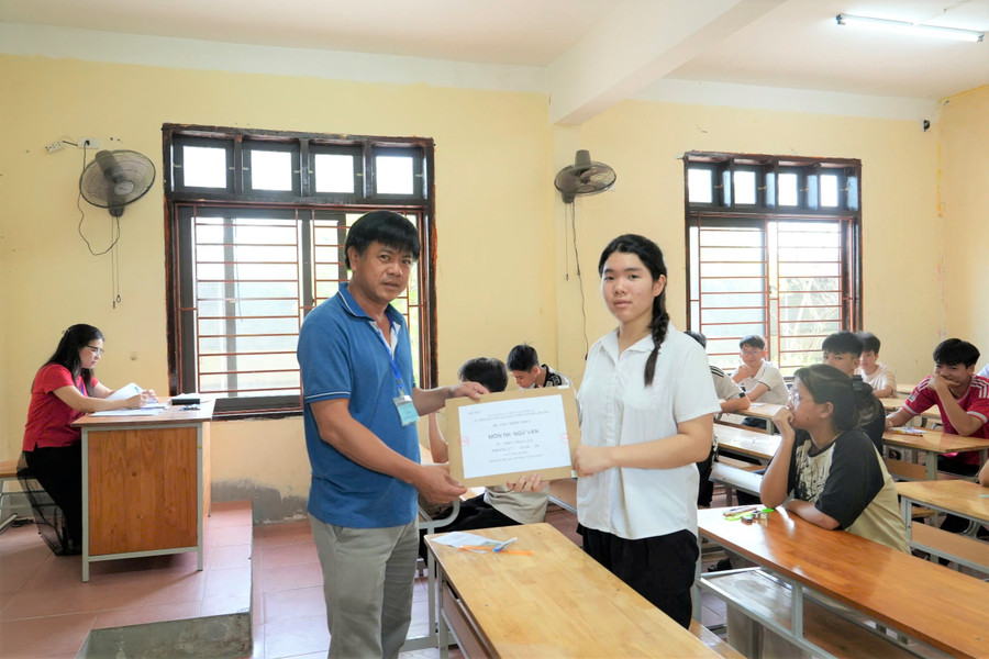thi-lop-10-nghe-an-11-2022.jpg