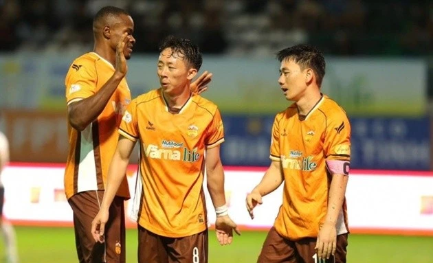 Hoàng Anh Gia chính thức trụ hạng trước hai vòng đấu.