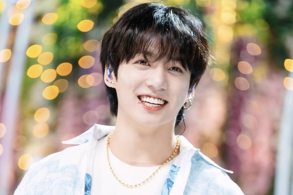 Fan cuồng cố gắng đột nhập nhà riêng để gặp Jungkook (BTS) vào ngày anh xuất ngũ. Ảnh: Big Hit Music