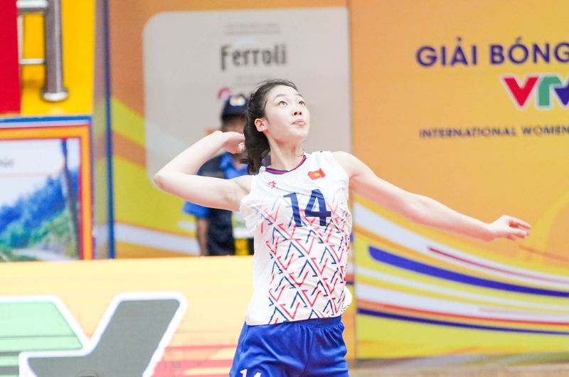 Quỳnh Hương vừa khoác áo U21 Việt Nam thi đấu ở VTV Cup 2025. Ảnh: Bóng chuyền Việt Nam