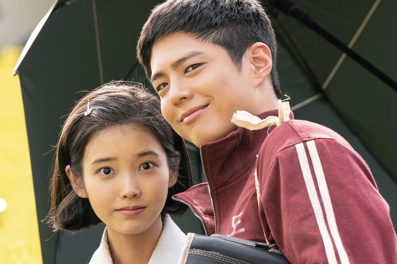 Bộ phim “Khi cuộc đời cho bạn quả quýt” do IU, Park Bo Gum đóng chính gây bão. Ảnh: Netflix