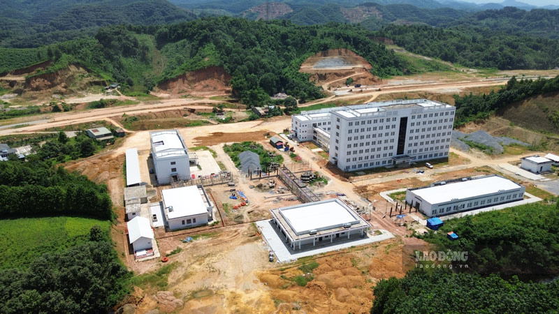 Phần lớn các hạng mục thô của công trình đã hoàn thành. Ảnh: Đinh Đại