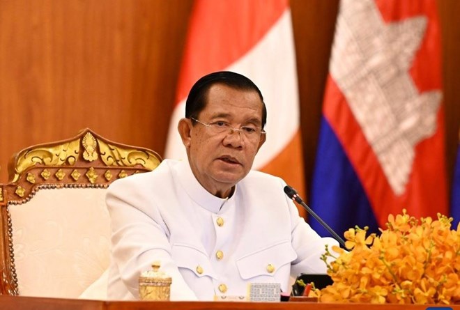 Ông Hun Sen được trao toàn quyền hỗ trợ Thủ tướng Campuchia bảo vệ đất nước