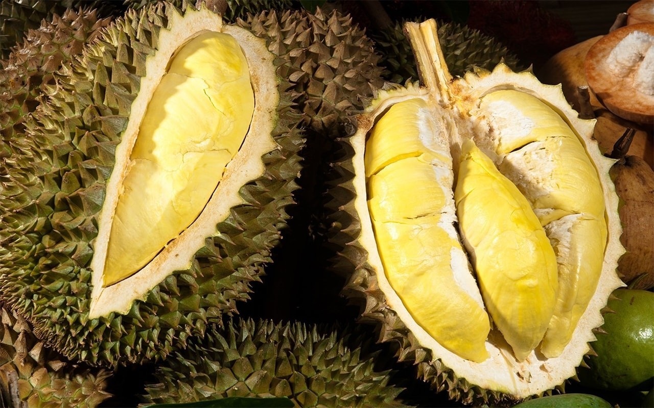 Giá sầu riêng hôm nay 11/8/2025: Thị trường giảm mạnh, Musang King vẫn ...