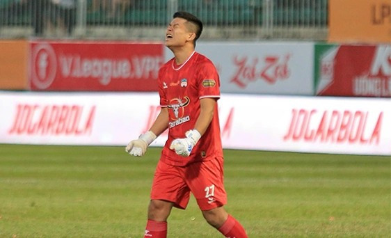 Thủ môn Phan Đình Vũ Hải chia tay Hoàng Anh Gia Lai .