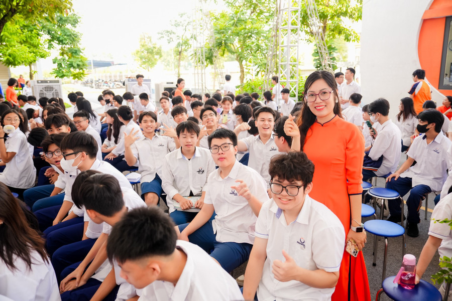 Nóng trong tuần: Nghị quyết đột phá phát triển GD-ĐT; xác nhận nhập học đại học