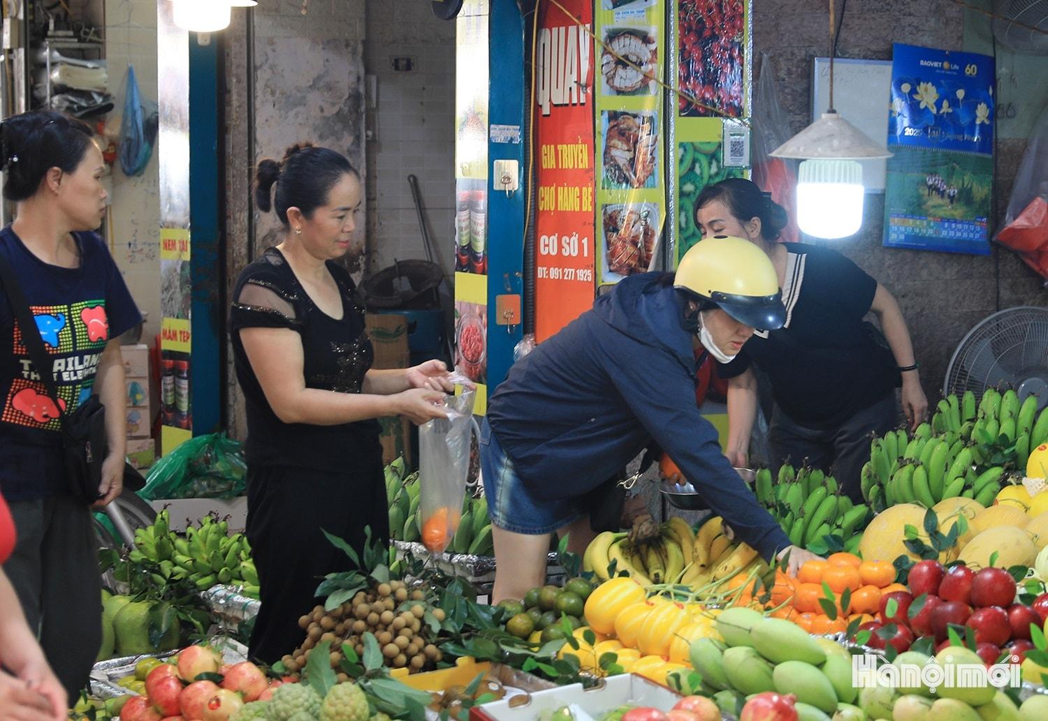 W_thi-truong-ngay-ram-8.jpg
