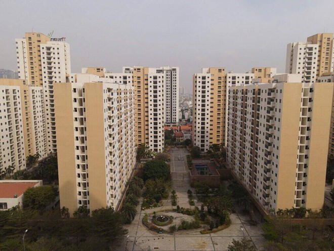TPHCM đang cố gắng tháo gỡ vướng mắc pháp lý để cấp sổ hồng cho các dự án chung cư có quỹ nhà tái định cư. Ảnh: Anh Tú
