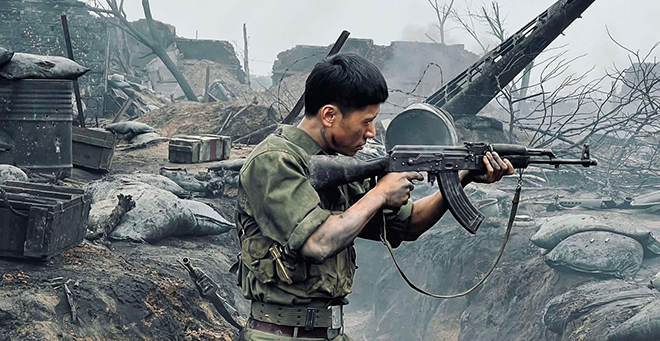 Tạo hình nhân vật Sen trong “Mưa đỏ“. Ảnh: Galaxy