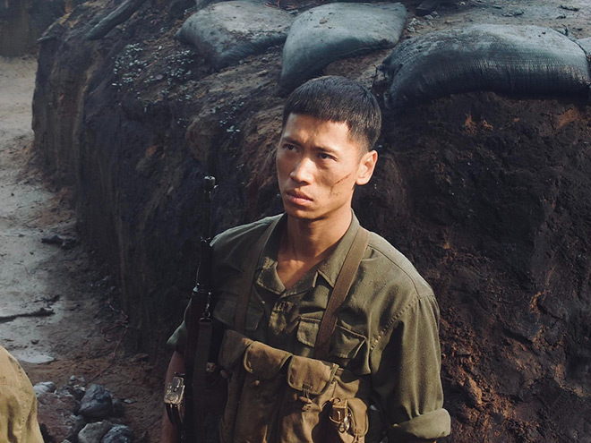 Với nam diễn viên, những thương tích không quan trọng bằng việc được cống hiến cho bộ phim. Ảnh: Galaxy