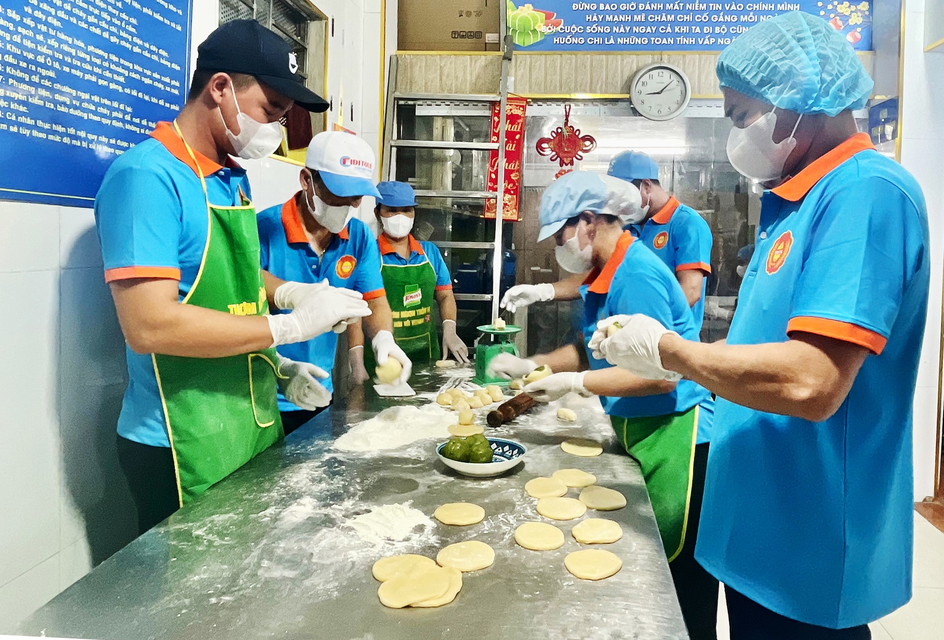 banh-trung-thu.jpg