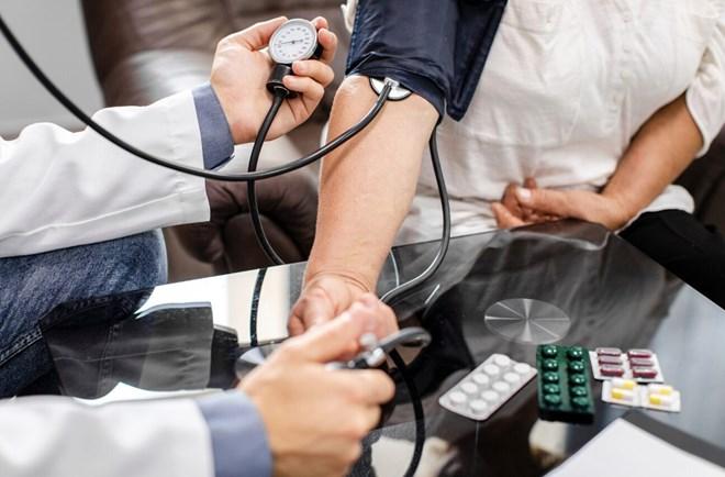 Huyết áp tăng cao vào buổi sáng, hiểm họa thầm lặng với tim mạch