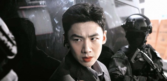 Phim “Ngày không ngủ” của Bạch Kính Đình được chú ý nhưng khó bứt phá
