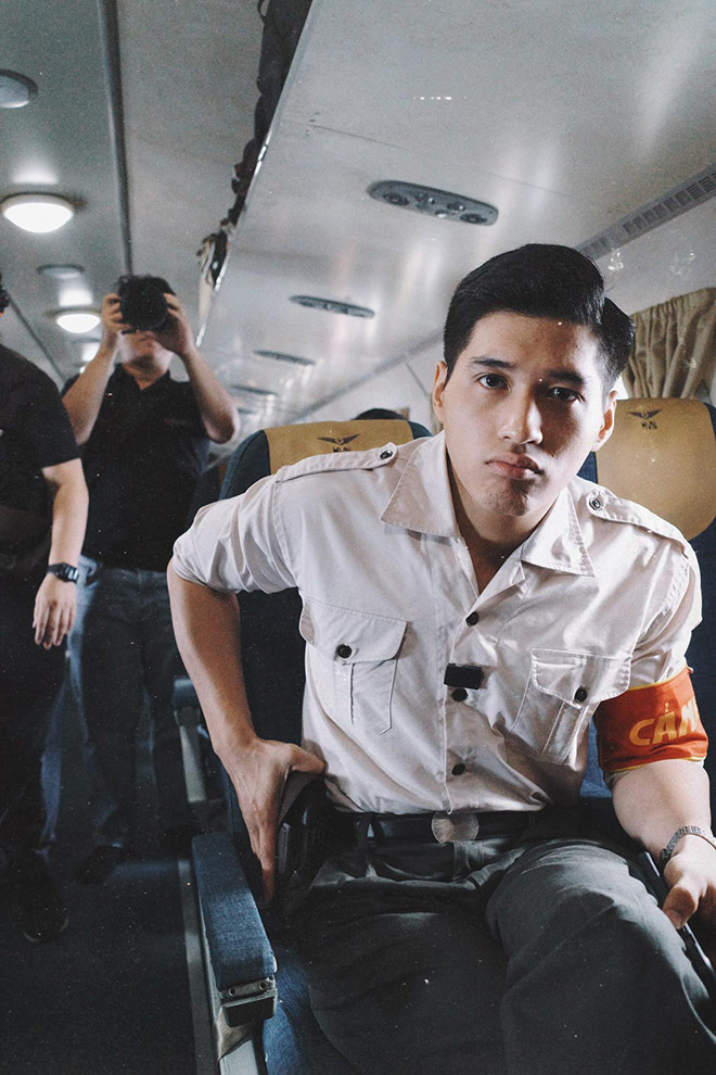 Ma Ran Đô trong vai cảnh vệ Sơn phim “Tử chiến trên không“. Ảnh hậu trường phim: Nguồn Galaxy