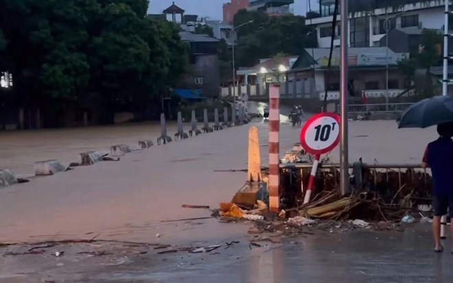 Cao Bằng liên tục mưa nặng hạt, lũ đang quay trở lại