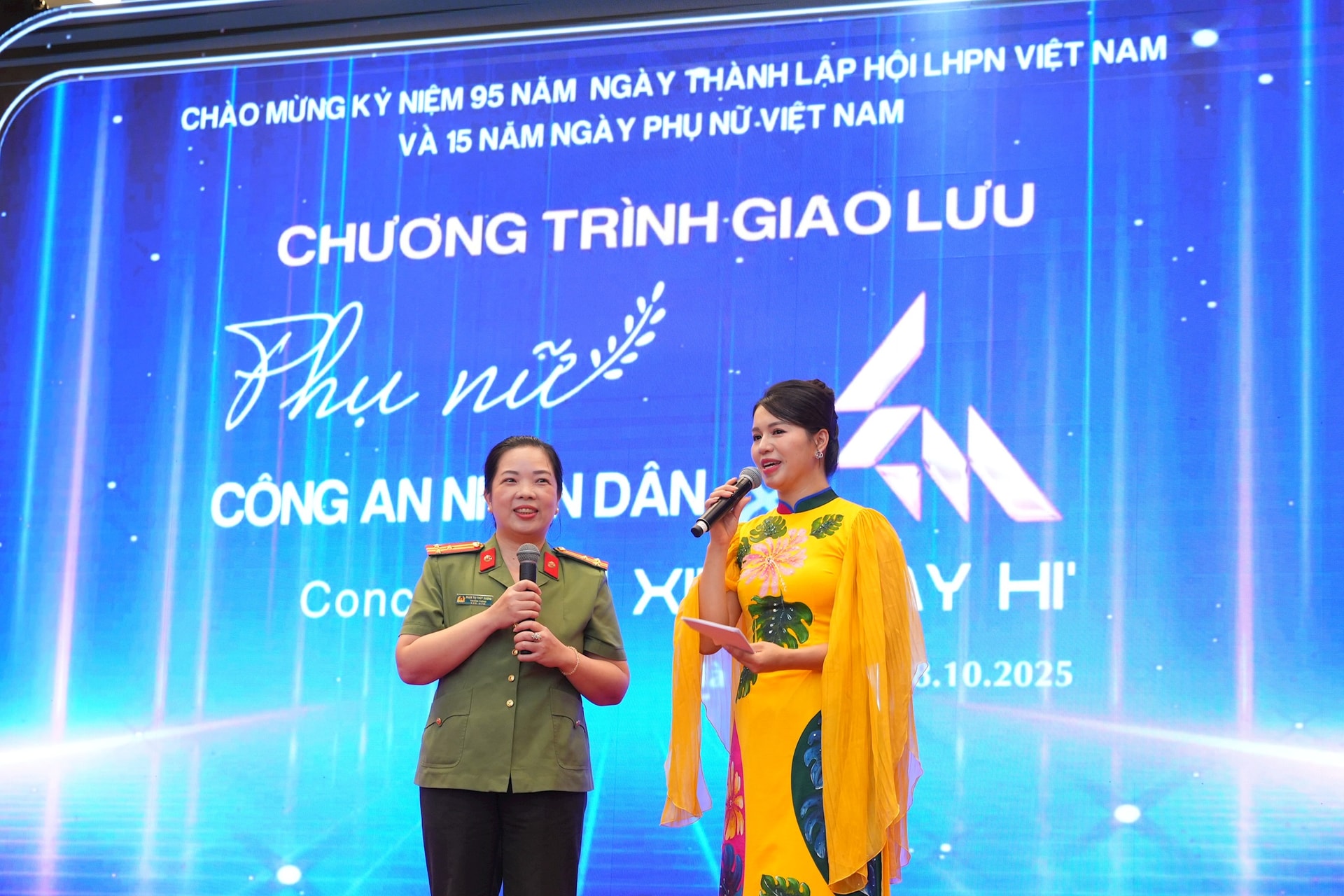 em-xinh-giao-luu-3.jpg