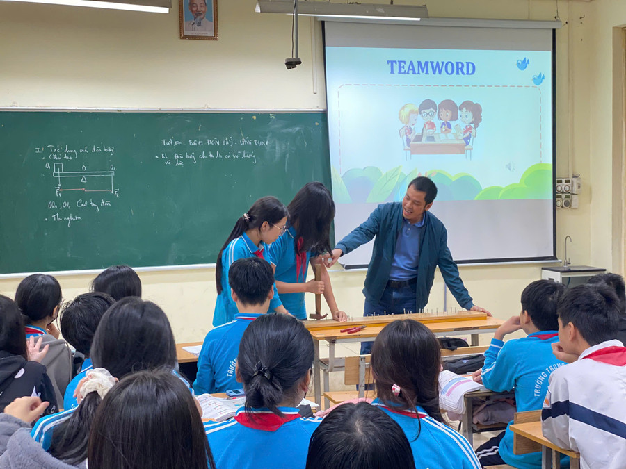 Tổ chức hoạt động nhóm nhằm nâng cao năng lực tự học cho học sinh tại Trường THCS Đống Đa.
