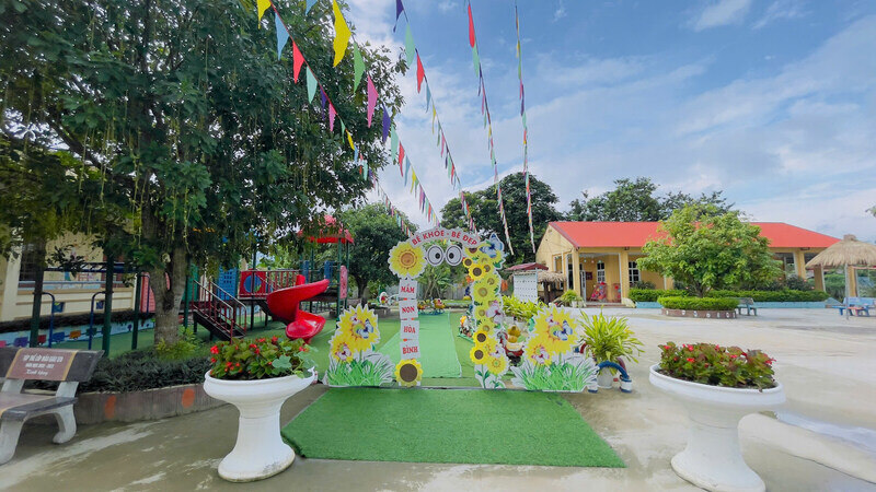 Trường Mầm non Hòa Bình, xã Yên Bình trước khi cơn lũ quét qua. Ảnh: Nhà trường cung cấp