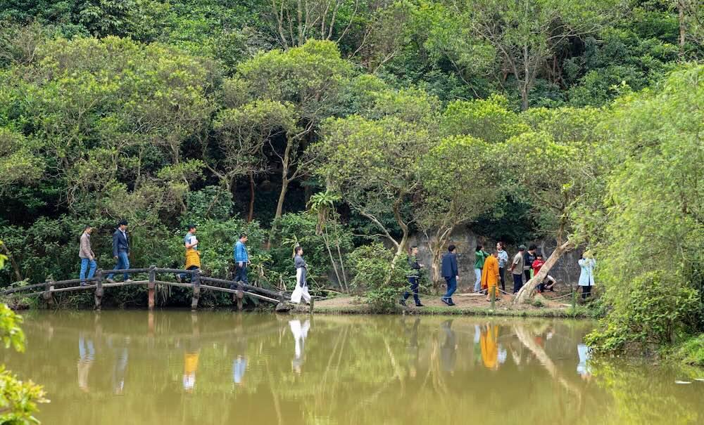 Đến nơi đây, giữa đất trời bao la, được trải lòng mình ra với thiên nhiên dân dã, được sống thật với chính mình, gạt bỏ những âu lo, muộn phiền thường nhật cũng là một cơ hội không nên bỏ qua trong cuộc đời.