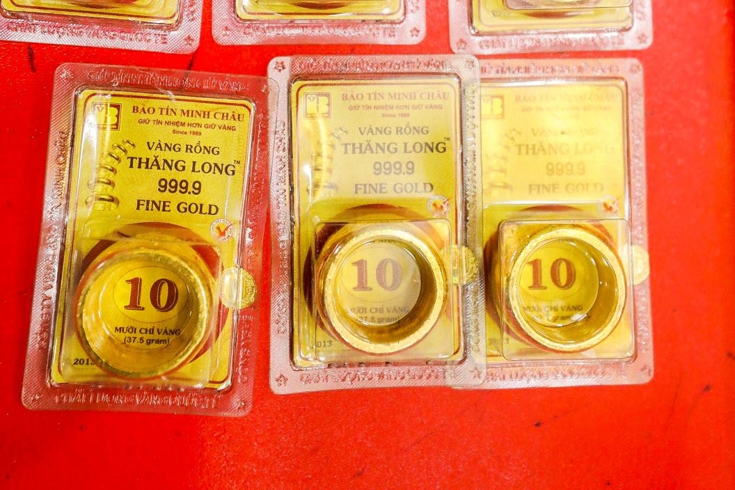 Giá vàng hôm nay 17/10/2025: Giá vàng nhẫn lên cao chưa từng có, đạt 154 triệu đồng/lượng